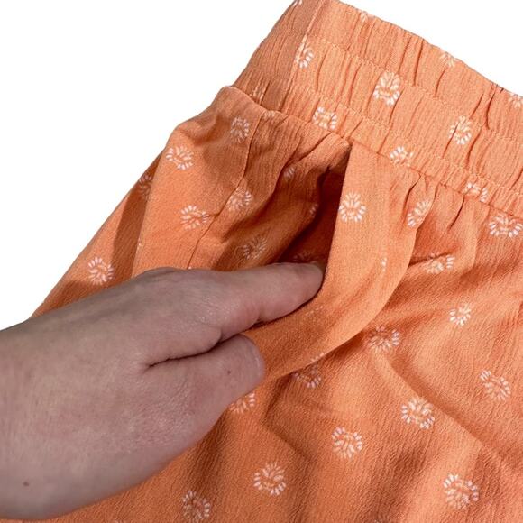 Torrid Peach Ruffle Hem Shorts - Picture 11 of 12